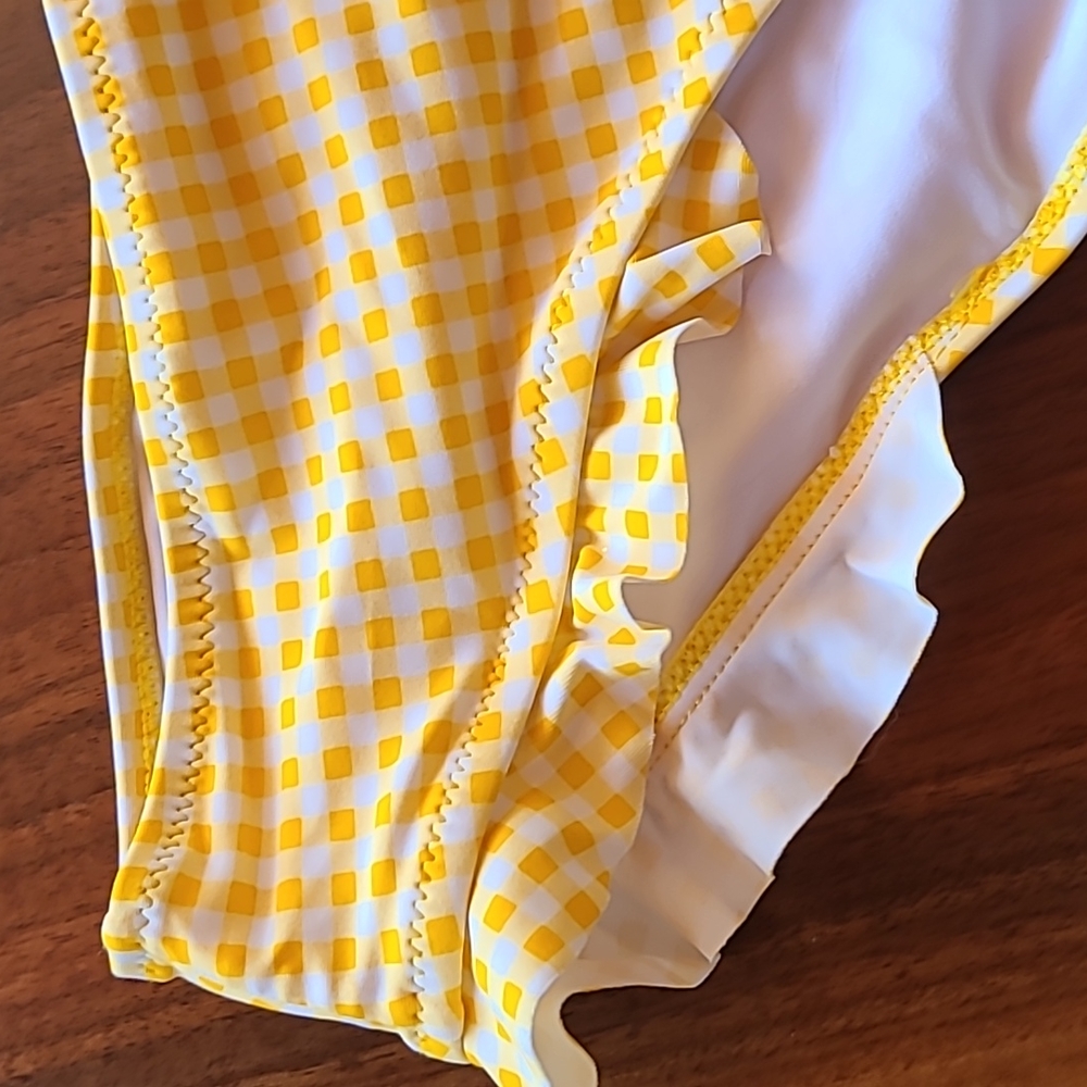 Cupshe Yellow Ruffle Bikini - Picture 3 of 11